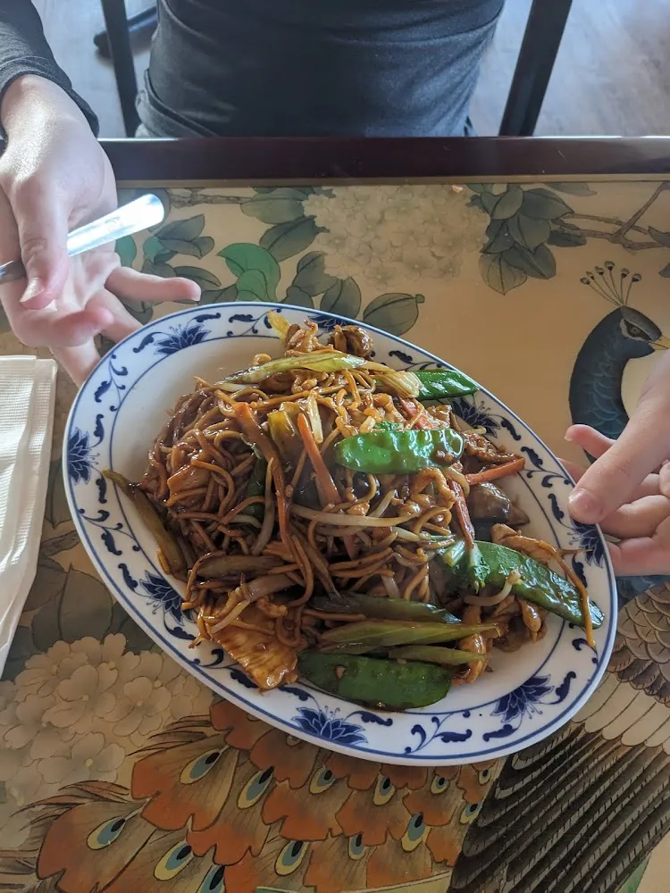 Chicken Lo Mein