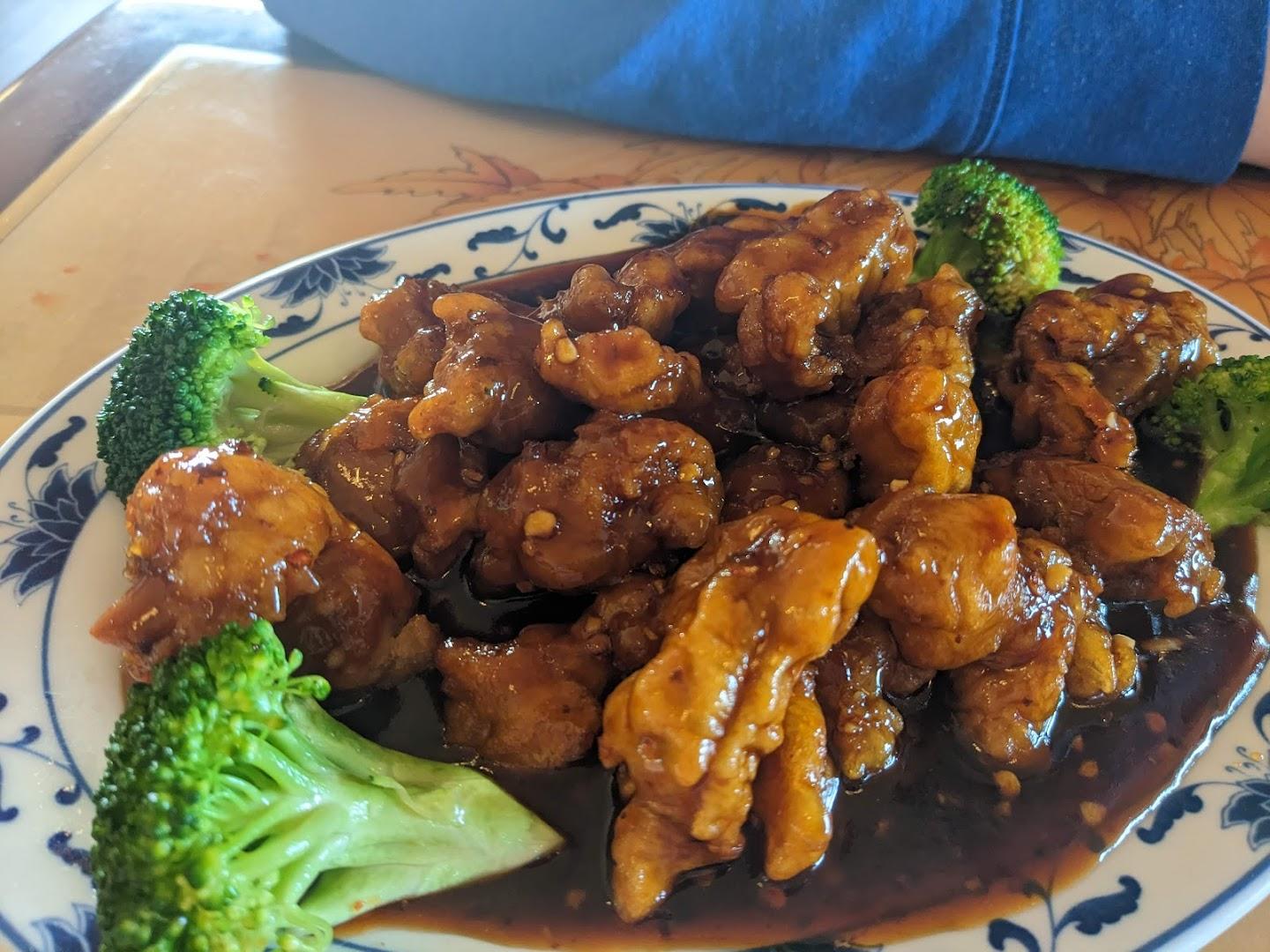 WOK KING Chinese Restaurant